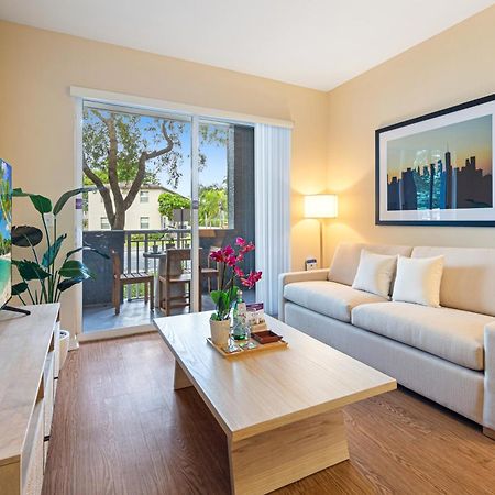Dharma Home Suites South Miami At Red Road Commons Eksteriør bilde