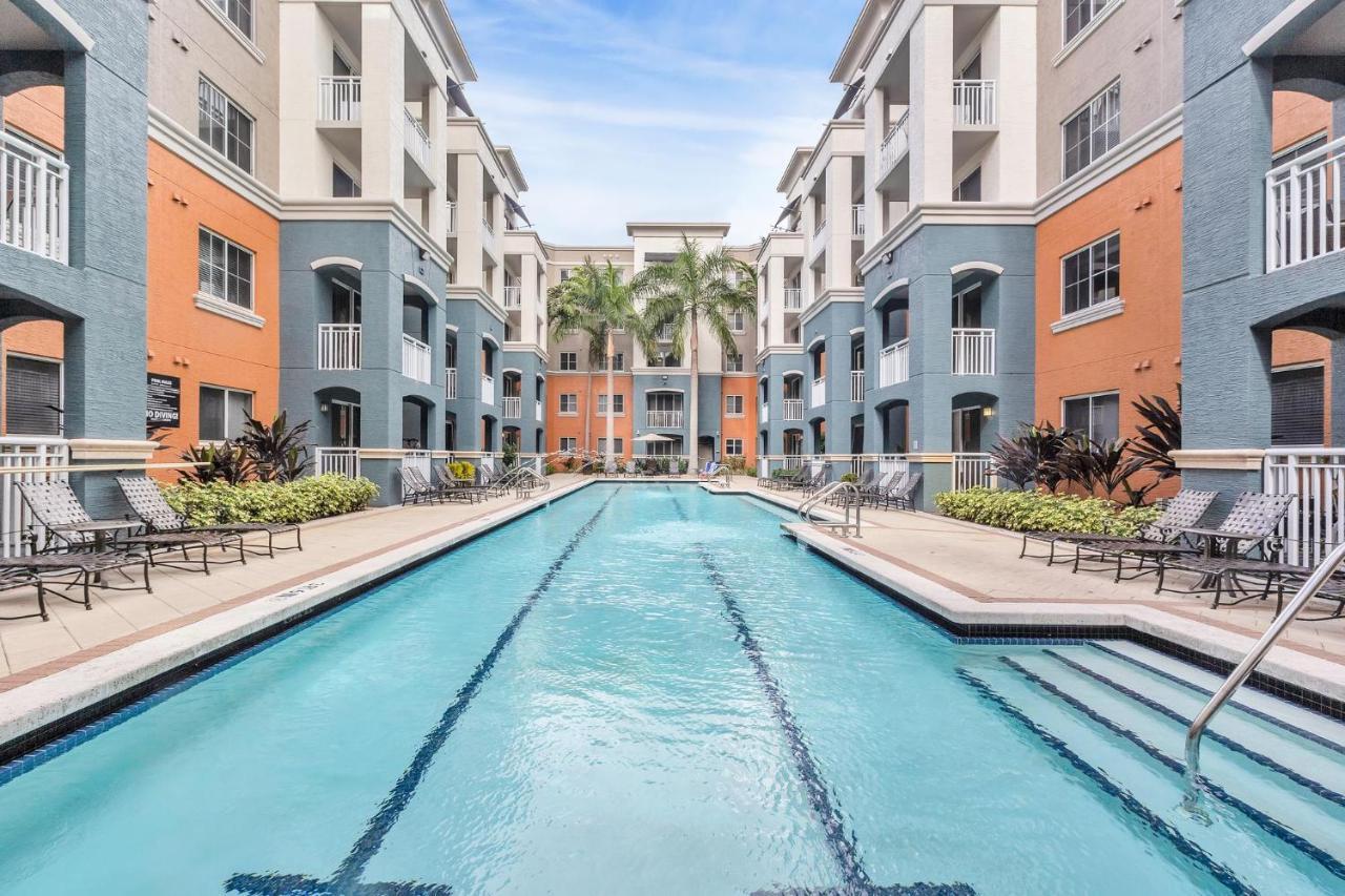 Dharma Home Suites South Miami At Red Road Commons Rom bilde
