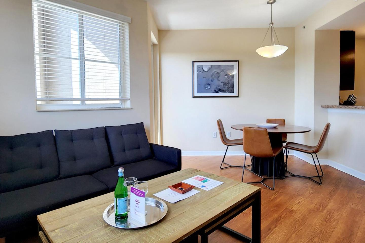 Dharma Home Suites South Miami At Red Road Commons Eksteriør bilde