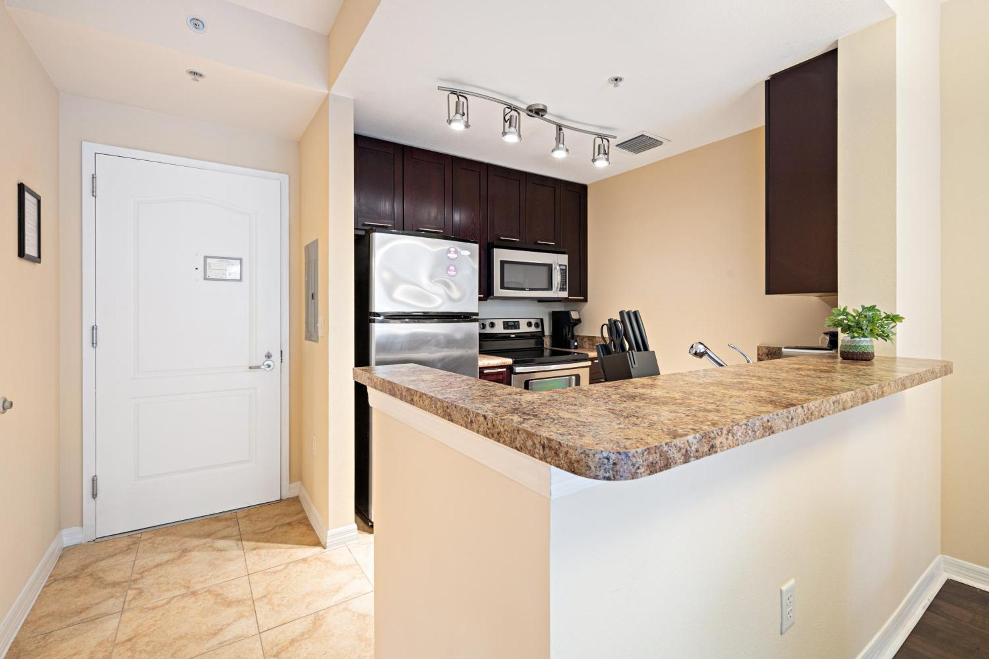 Dharma Home Suites South Miami At Red Road Commons Eksteriør bilde