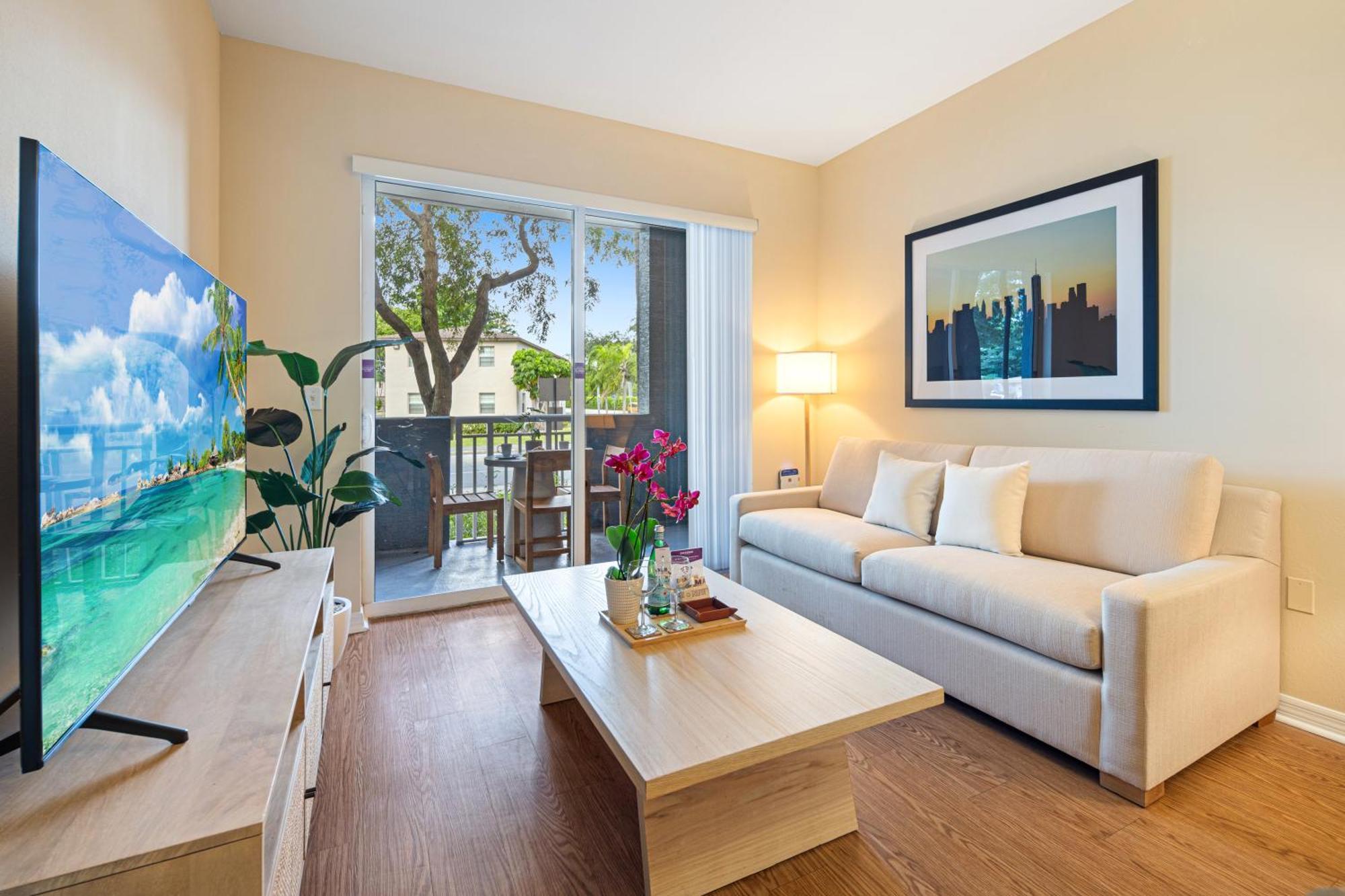 Dharma Home Suites South Miami At Red Road Commons Eksteriør bilde