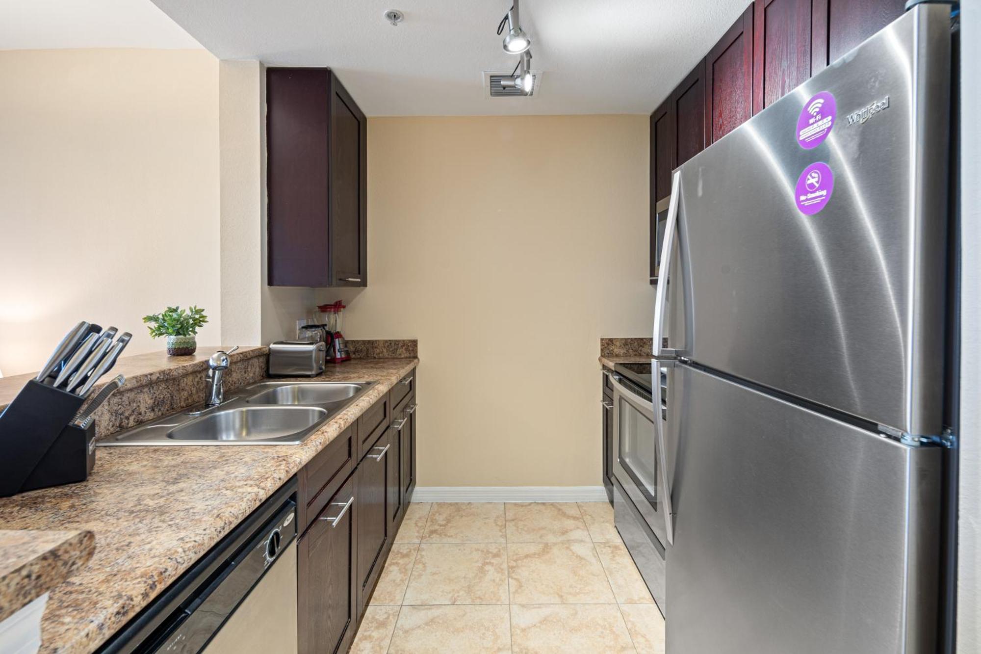 Dharma Home Suites South Miami At Red Road Commons Eksteriør bilde