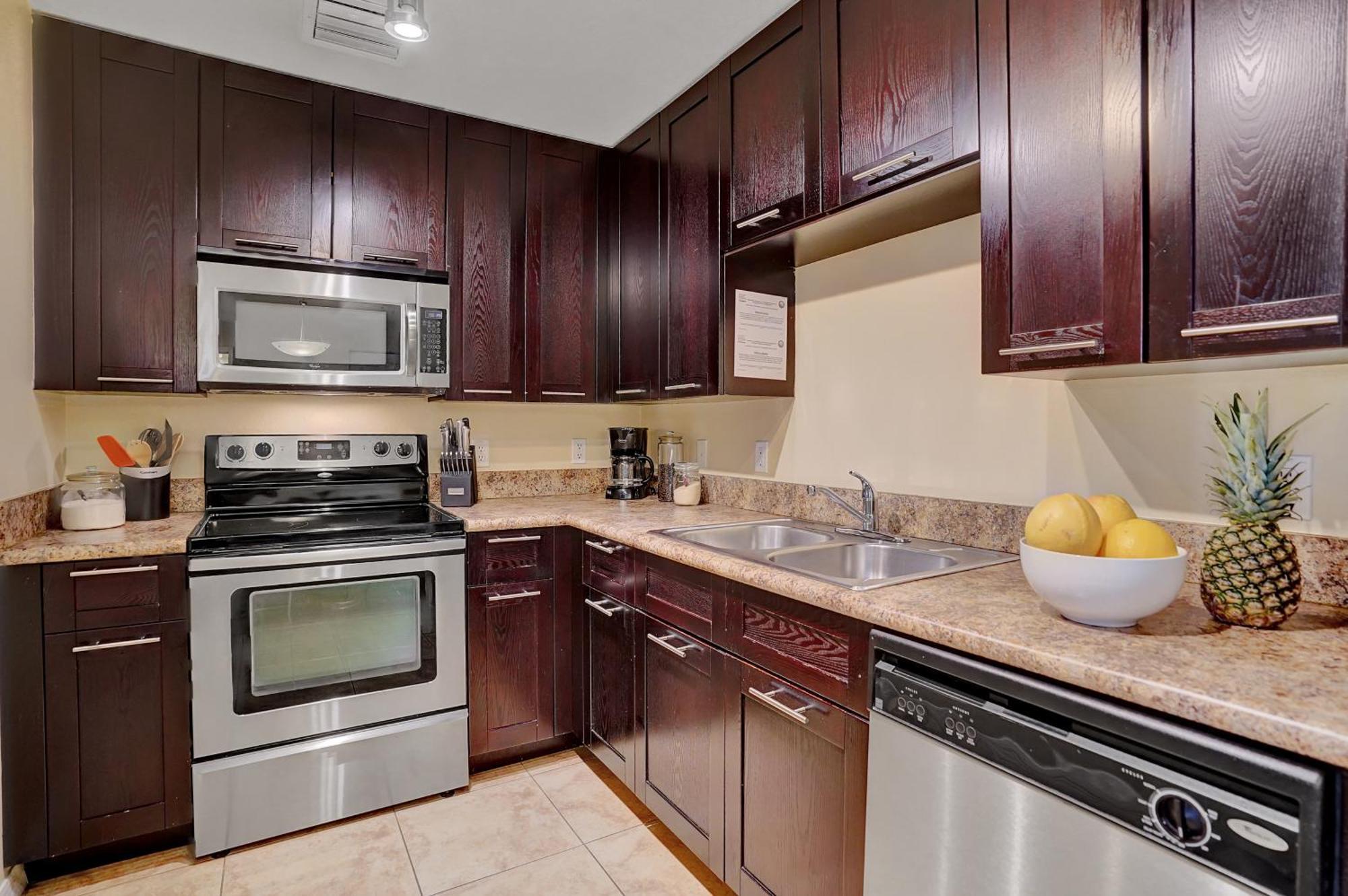 Dharma Home Suites South Miami At Red Road Commons Eksteriør bilde