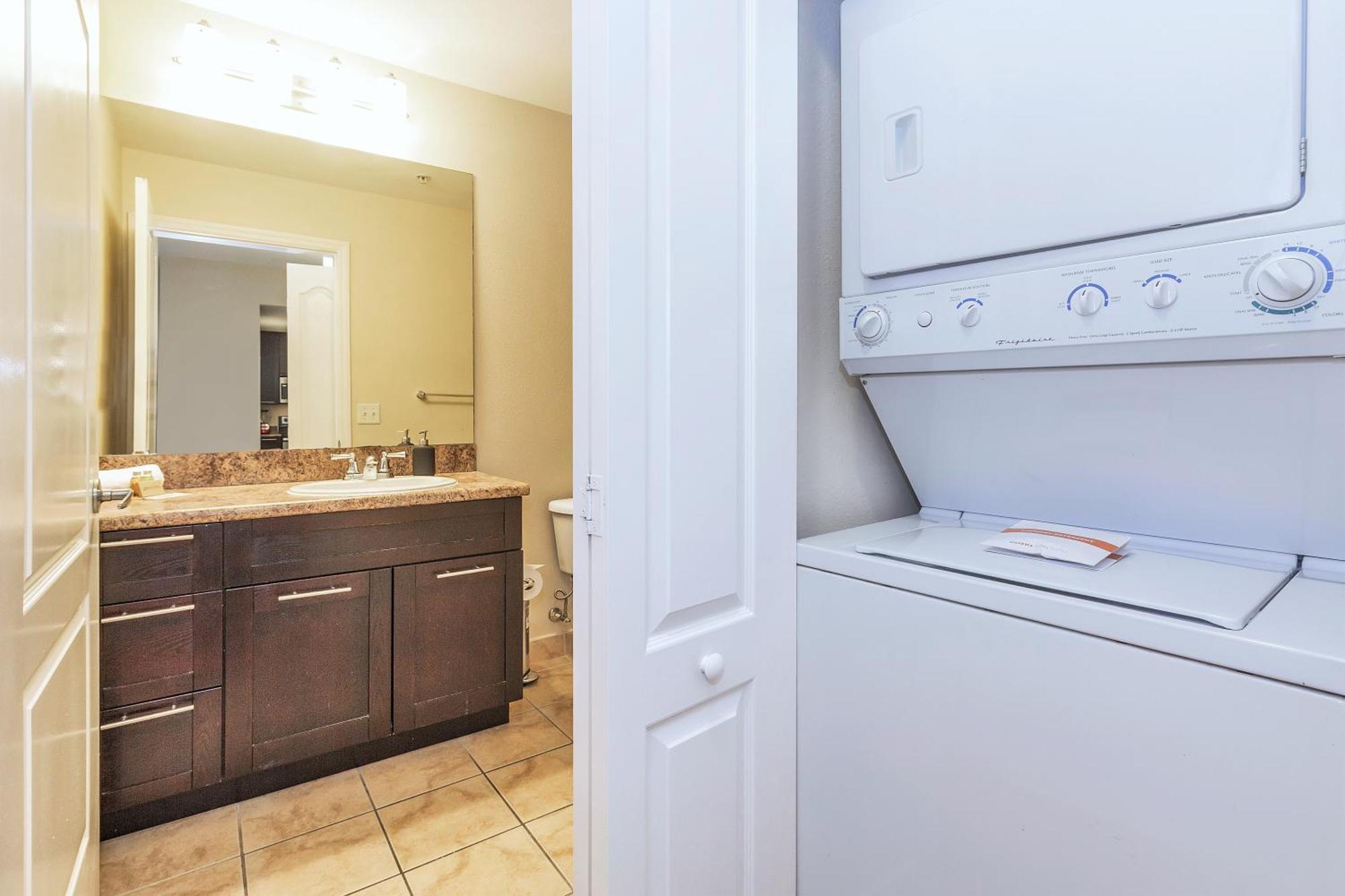 Dharma Home Suites South Miami At Red Road Commons Eksteriør bilde